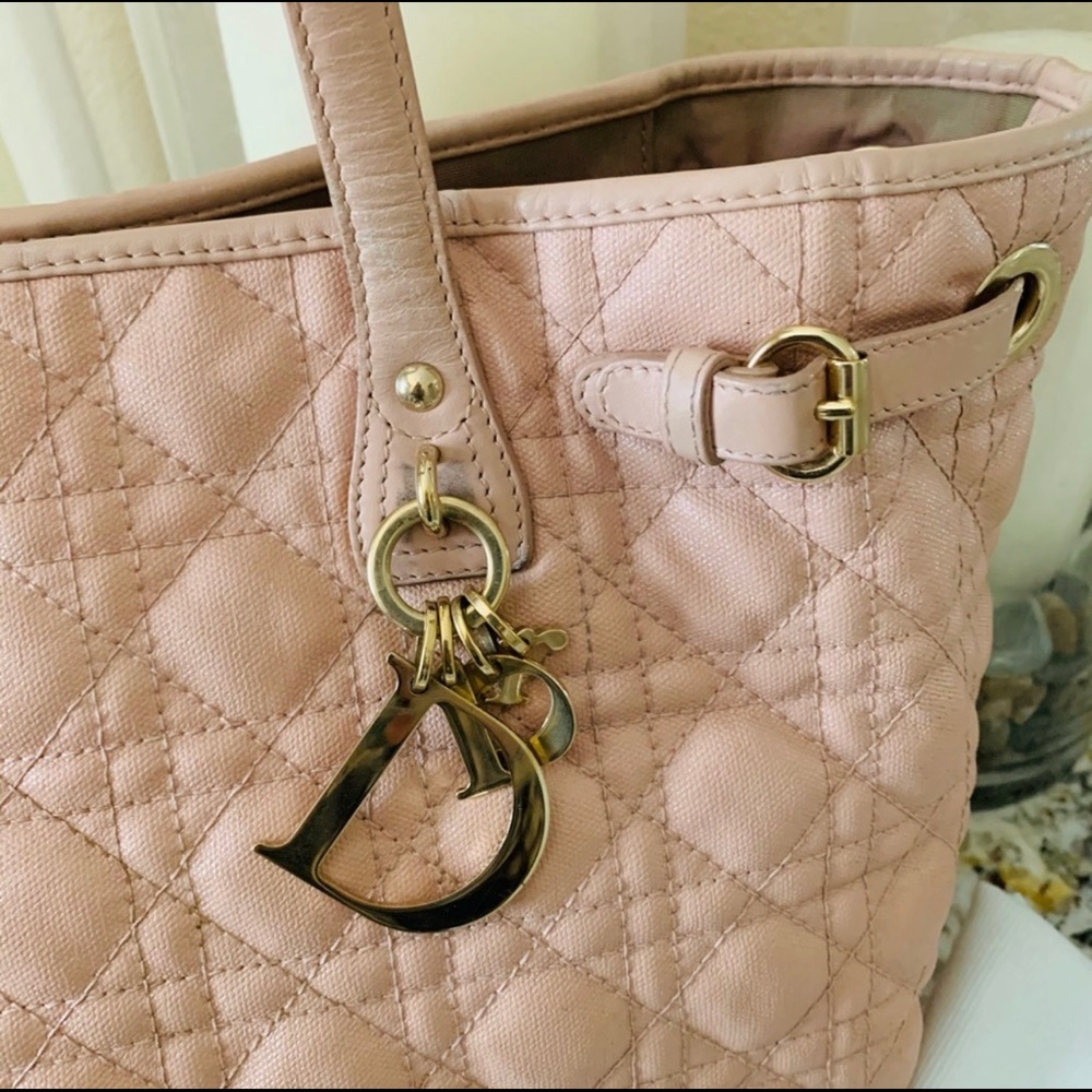 CHRISTIAN DIOR CANNAGE QUILTED TOTE BAG - Picture 2 of 13